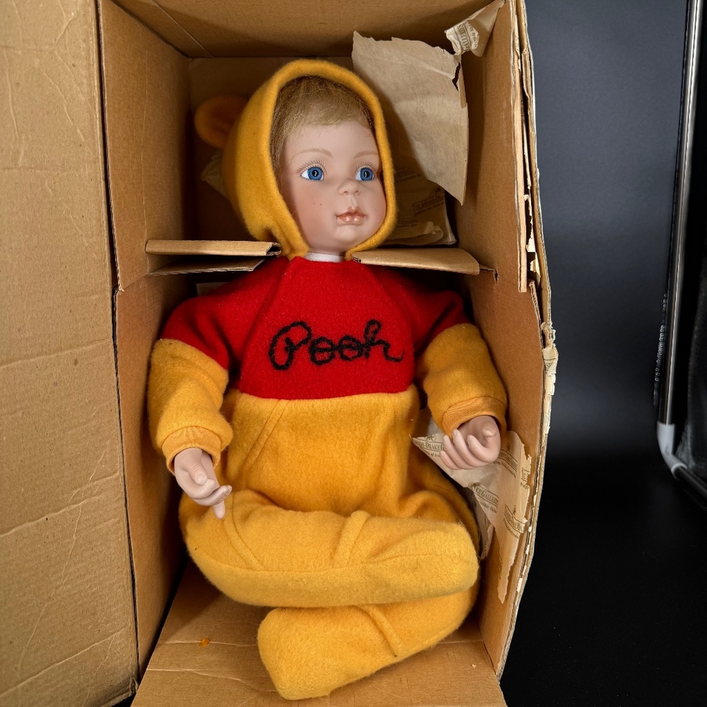 Ashton-Drake Winnie the Pooh #76041 Porcelain Doll/In Original Box